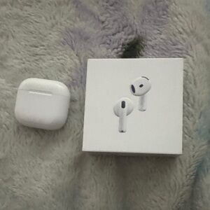 Empty AirPod 4 noise cancellation case